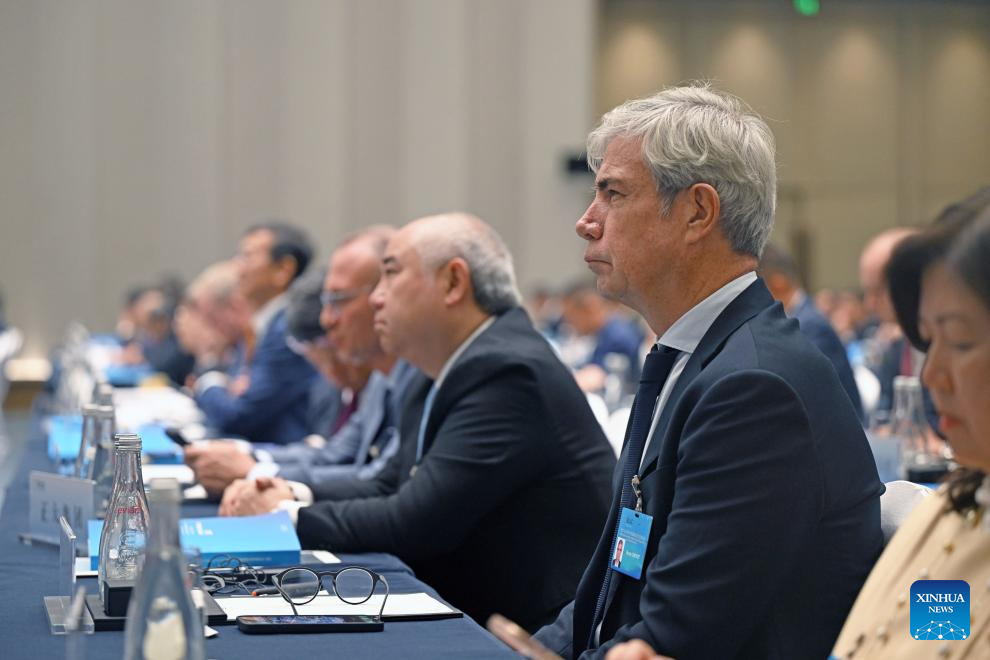 37th Int'l Business Leaders' Advisory Council for Mayor of Shanghai held in E China