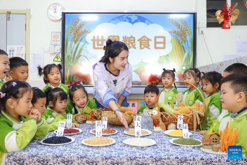 Theme events carried out across China to mark upcoming World Food Day