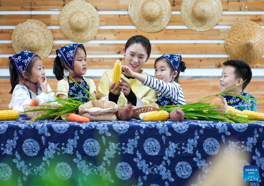 Theme events carried out across China to mark upcoming World Food Day