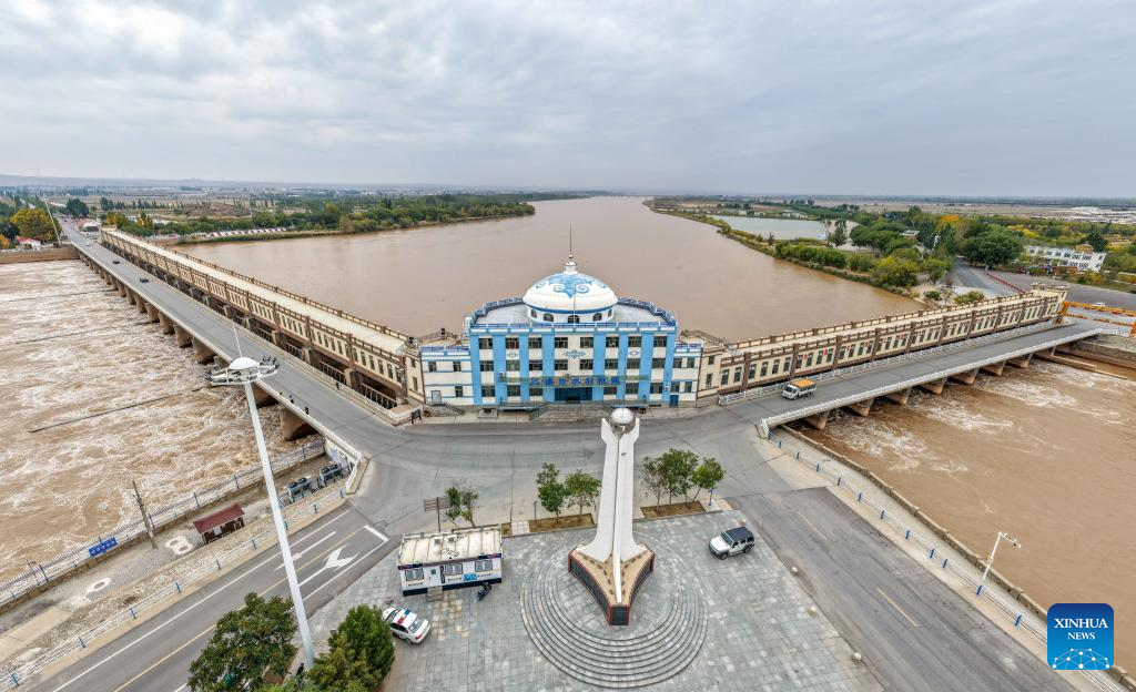Seasonal irrigation underway in Bayannur, N China's Inner Mongolia