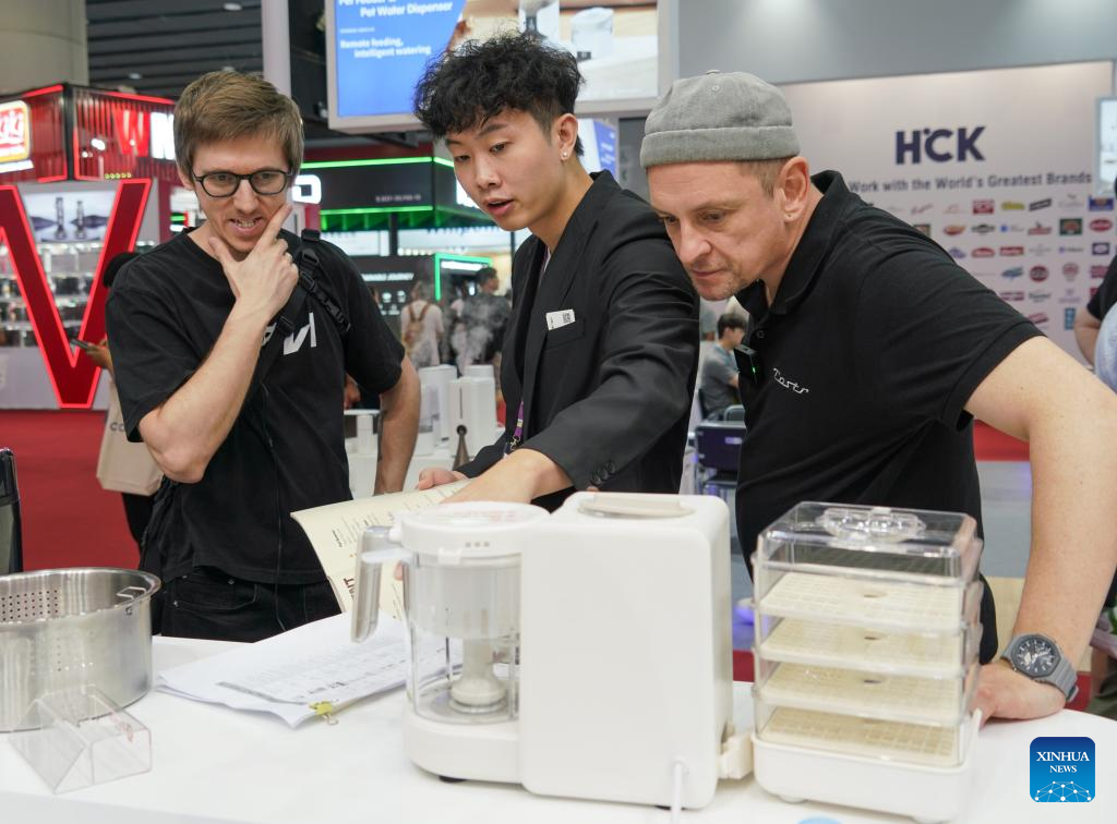 First phase of 138th Canton Fair concludes with broad global participation