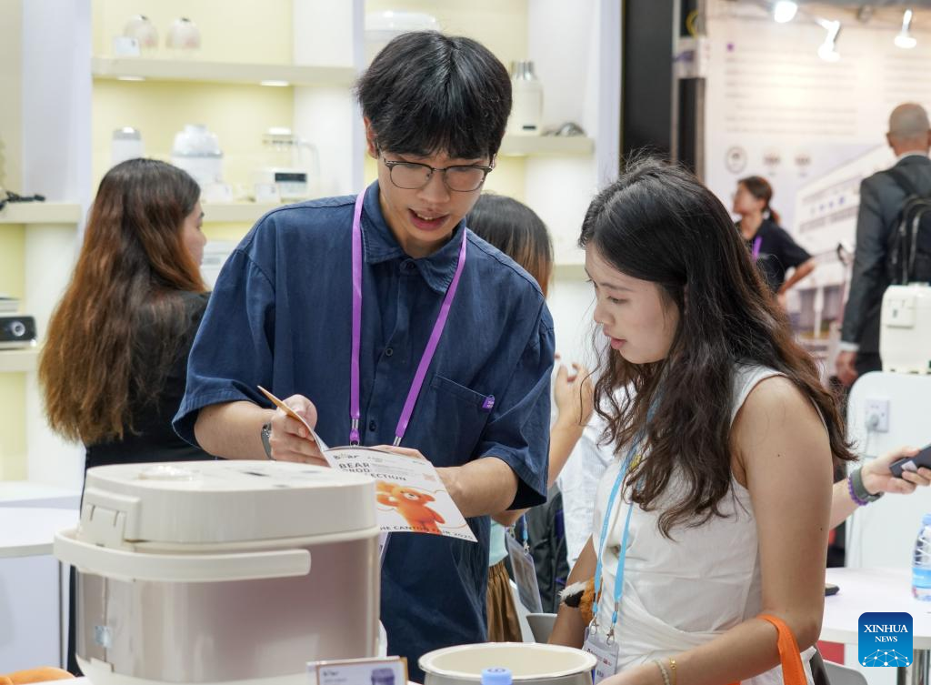 First phase of 138th Canton Fair concludes with broad global participation