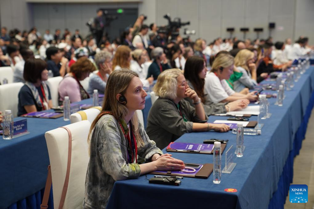 Global Mayors Dialogue opens in Jingdezhen, E China's Jiangxi