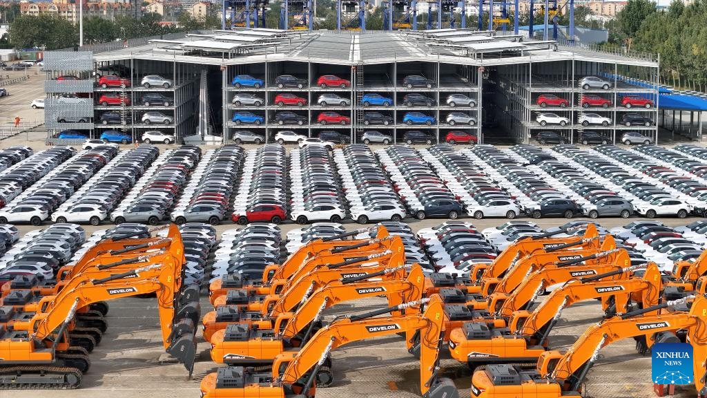 China's GDP expands 5.2 pct year on year in first three quarters