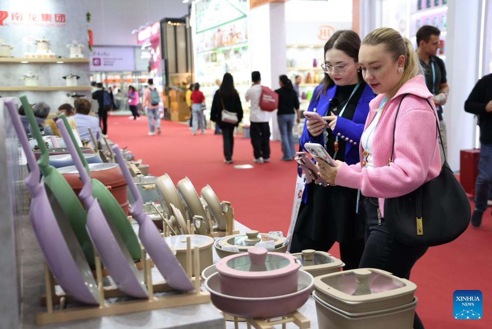 Canton Fair attracts record global buyers