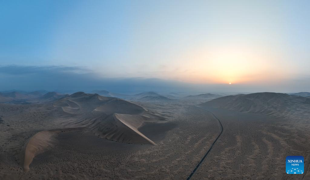 Scenery of Badain Jaran Desert in Inner Mongolia