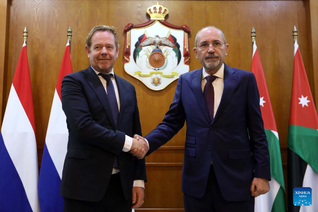 Jordanian, Dutch FMs call for advancing Gaza ceasefire deal