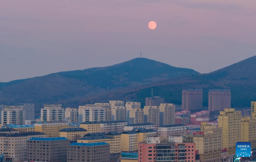 Full moon observed across China