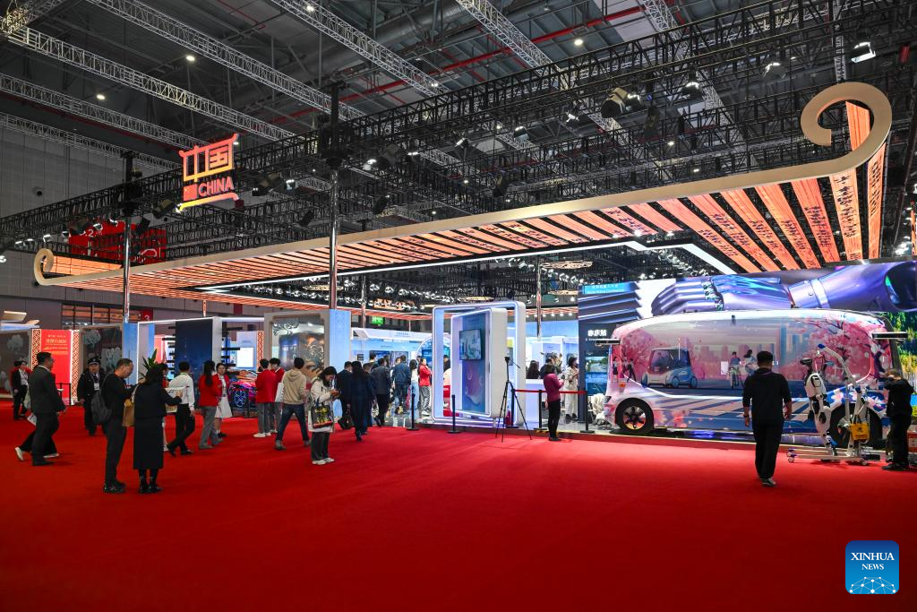 8th CIIE opens in Shanghai with record high number of exhibitors