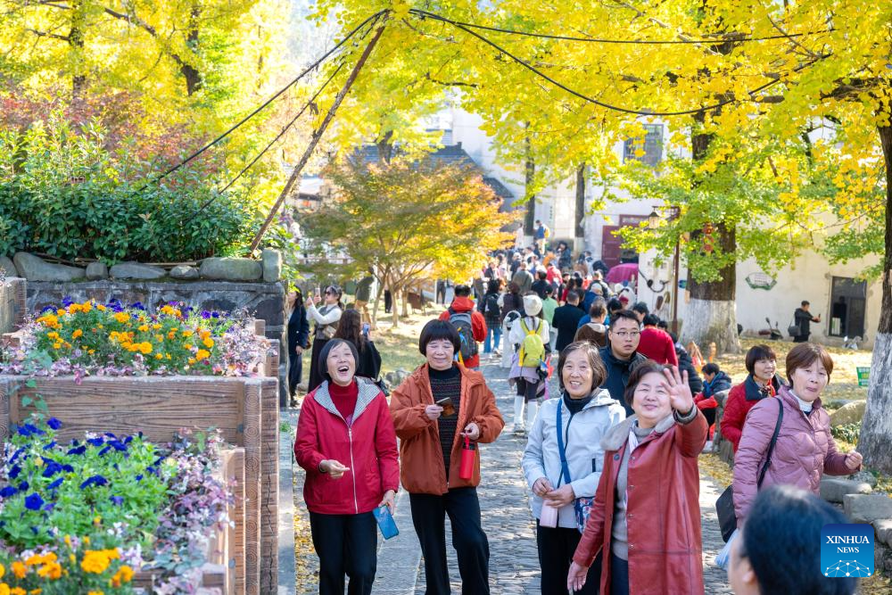 Early winter scenery across China