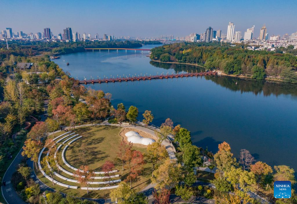 Early winter scenery across China