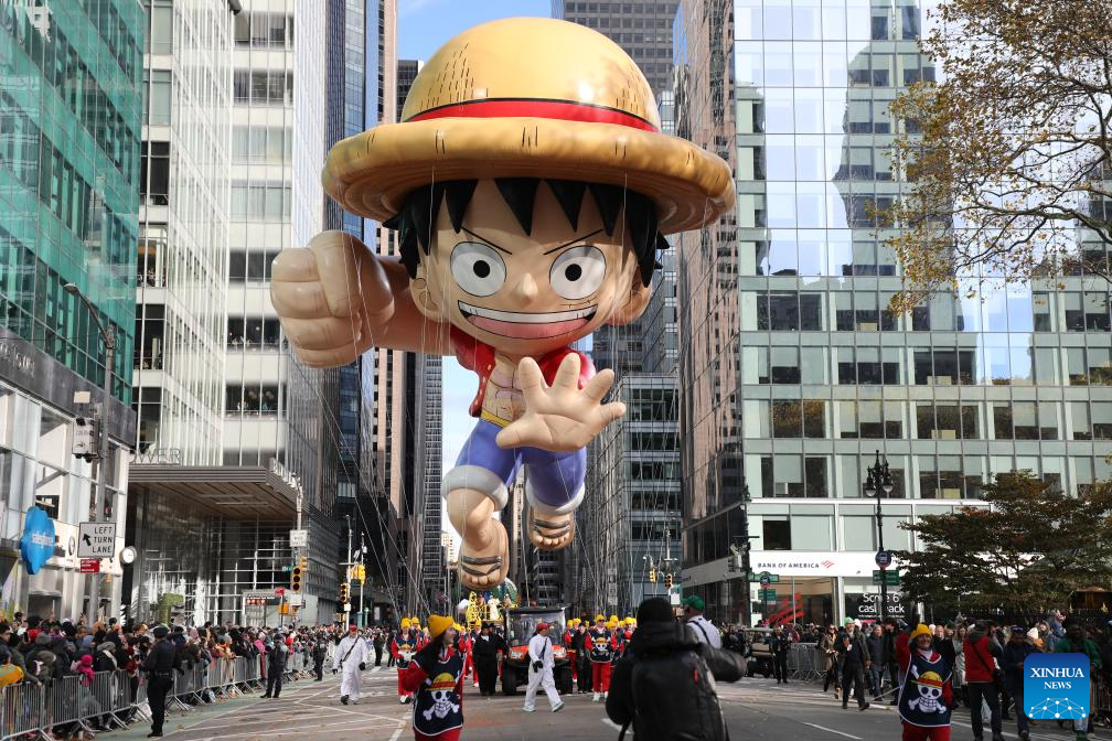U.S. Thanksgiving Day parade draws millions in New York