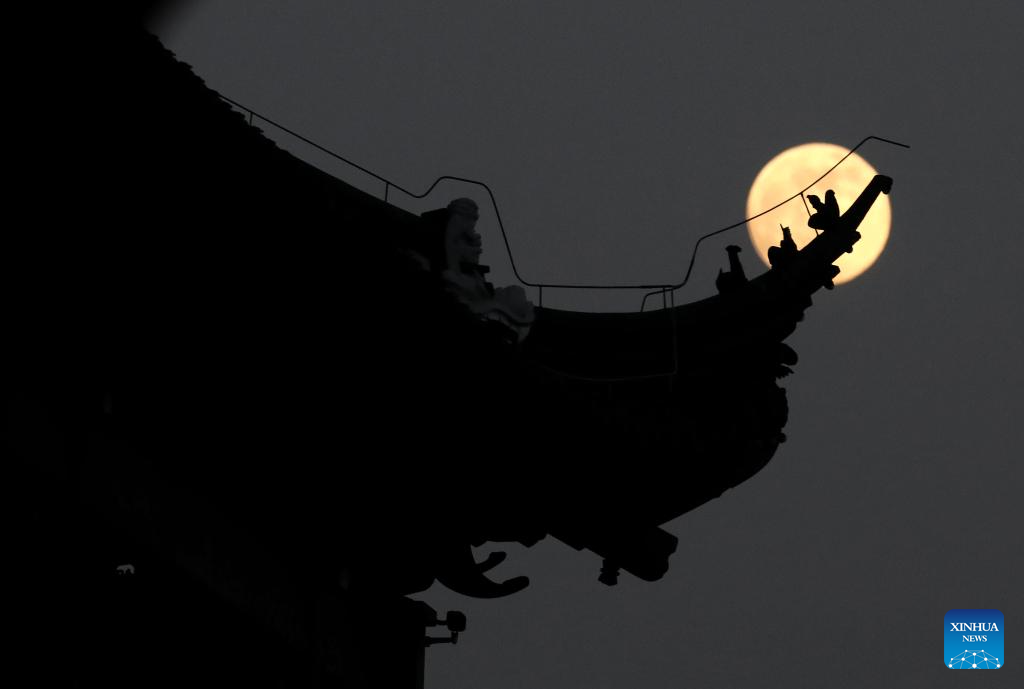 Full moon seen across China