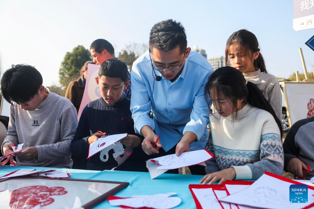 Farmers' fair kicks off in Qiantan Town, China's Zhejiang