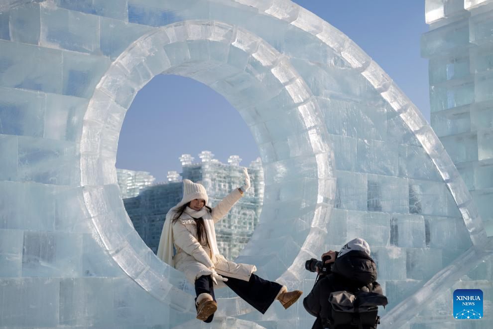 World's largest ice and snow theme park opens, igniting China's winter tourism fever