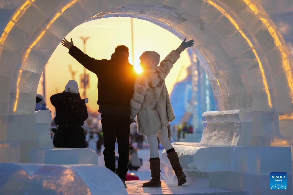 World's largest ice and snow theme park opens, igniting China's winter tourism fever