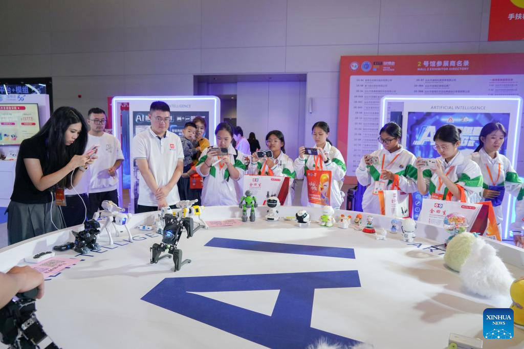 Guangdong accelerates AI development of toy manufacturing