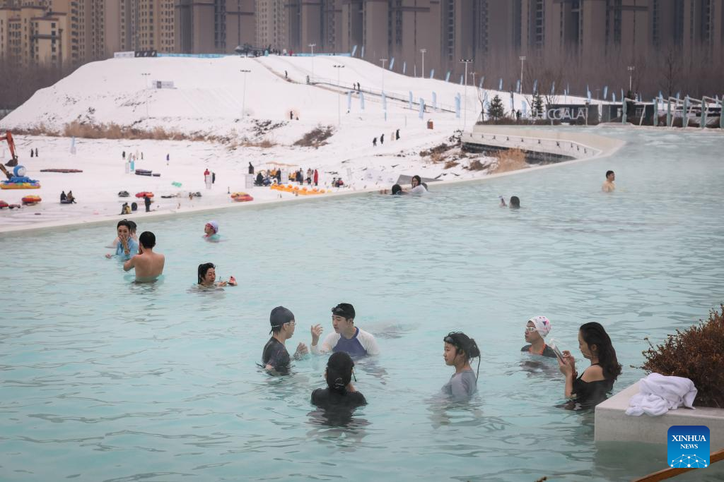 NE China's Shenyang combines ice-and-snow activities with hot springs