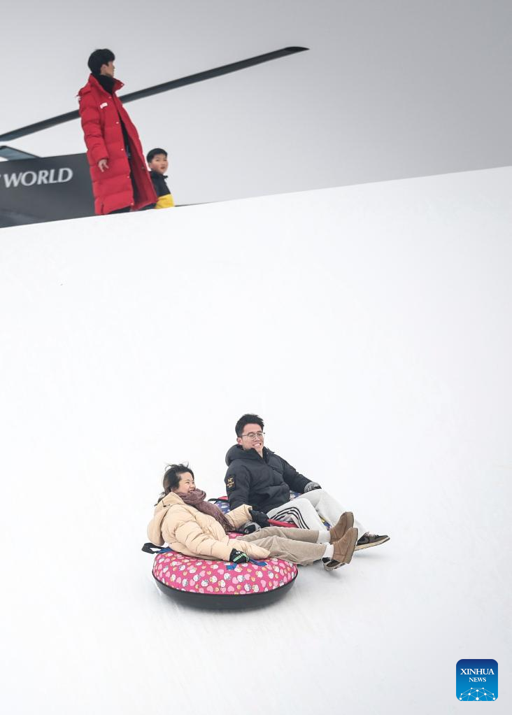 NE China's Shenyang combines ice-and-snow activities with hot springs