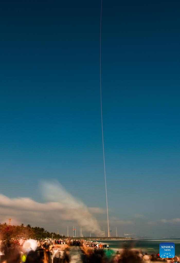 China launches new internet satellite group
