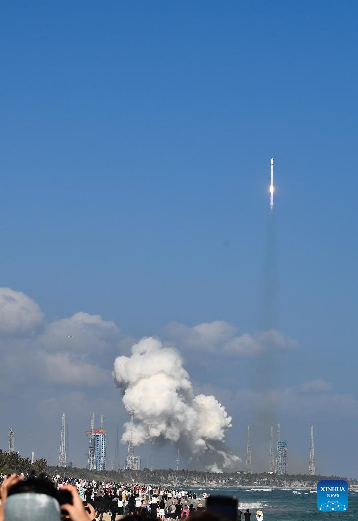 China launches new internet satellite group