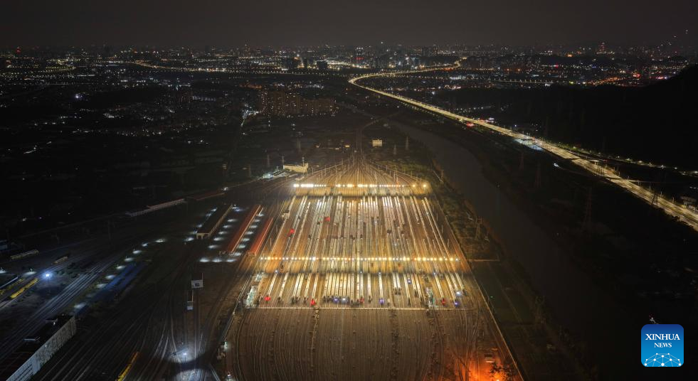 High-speed trains across China getting ready for upcoming Spring Festival travel rush