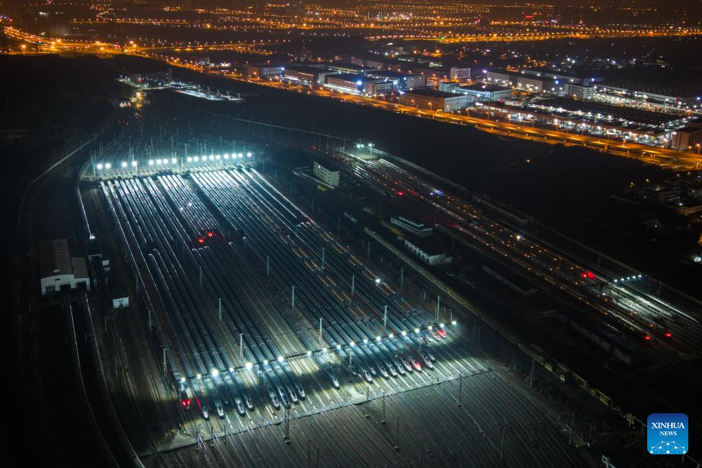 China's annual Spring Festival travel rush begins