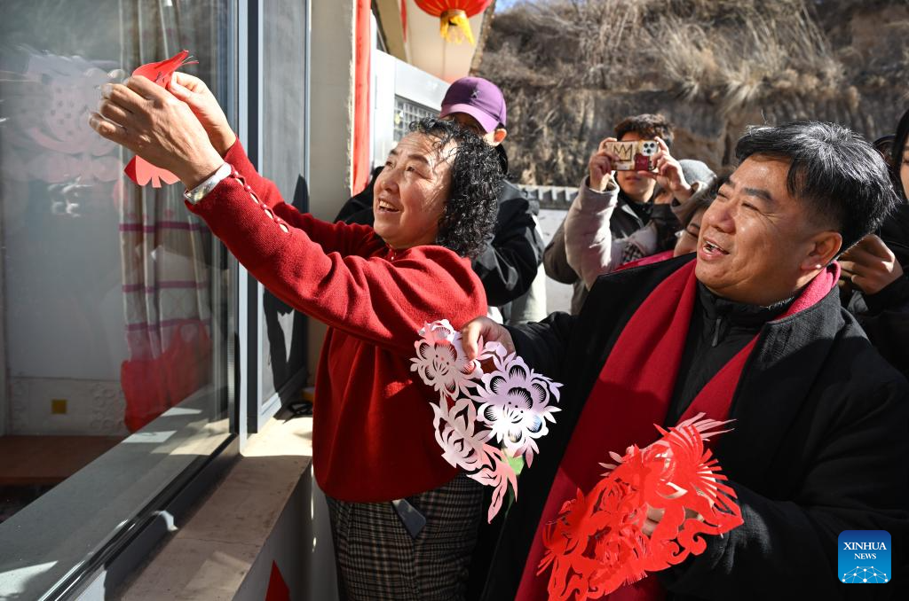 Events featuring craft of Horinger paper-cutting held to mark