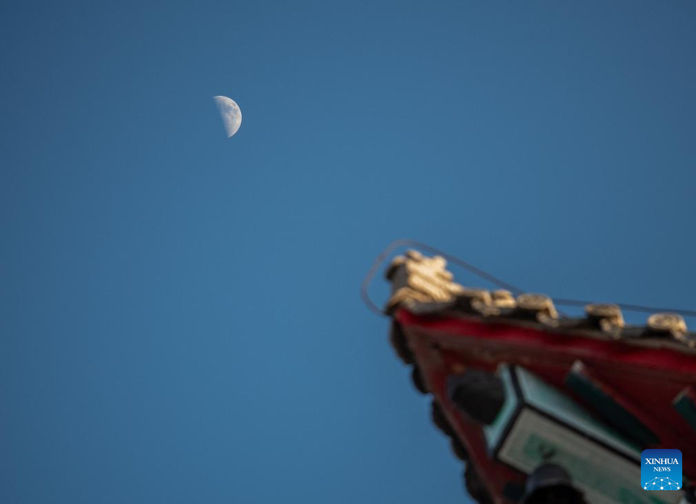 In pics: largest first quarter moon of 2026