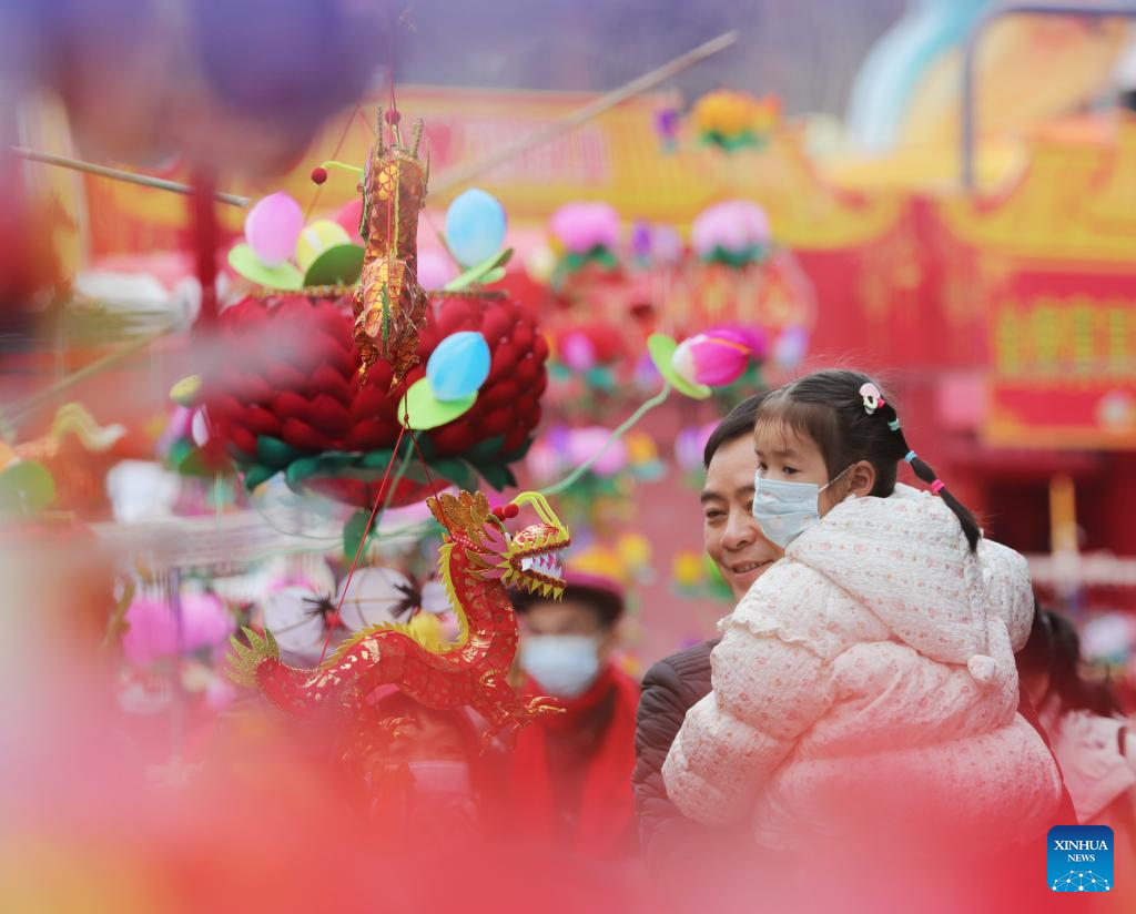 Various activities held across China to celebrate Lantern Festival