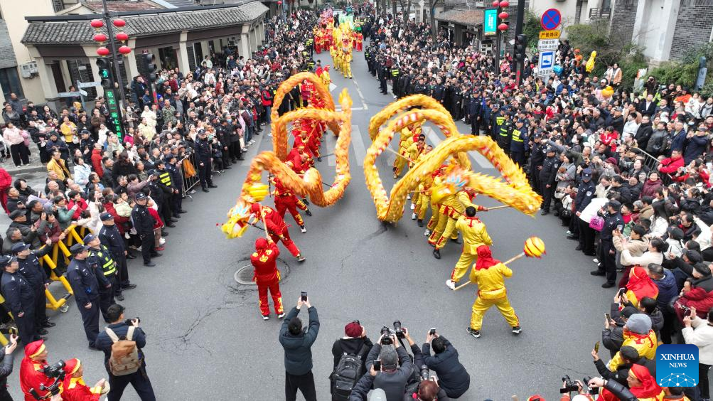 Various activities held across China to celebrate Lantern Festival
