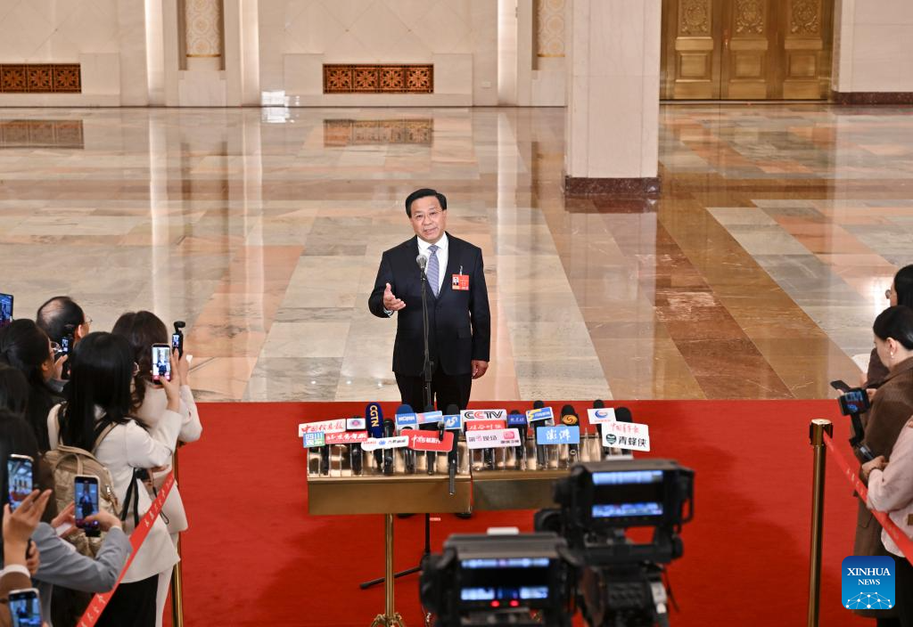 Ministers give interviews after 2nd plenary meeting of 4th session of 14th NPC
