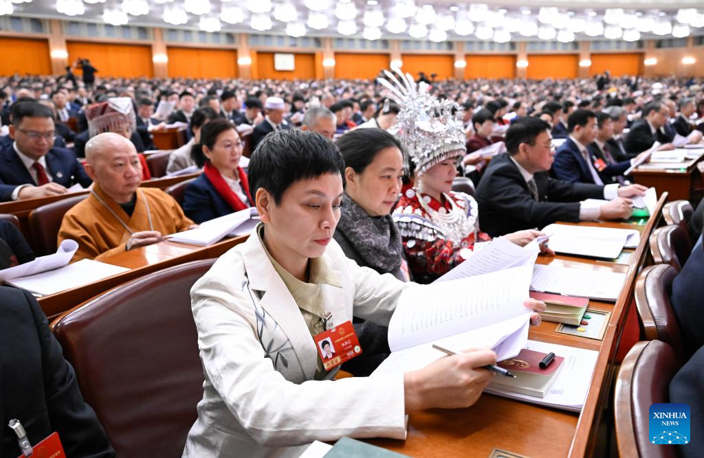 China's national legislature holds second plenary meeting