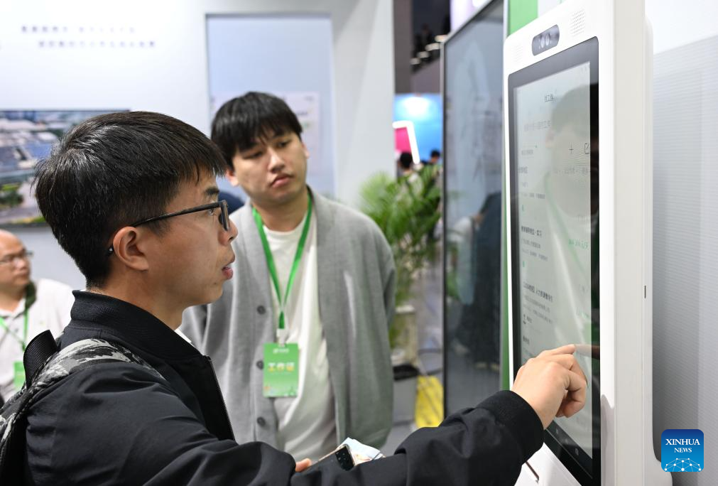 Job fair offering about 85,000 jobs kicks off in S China's Guangzhou