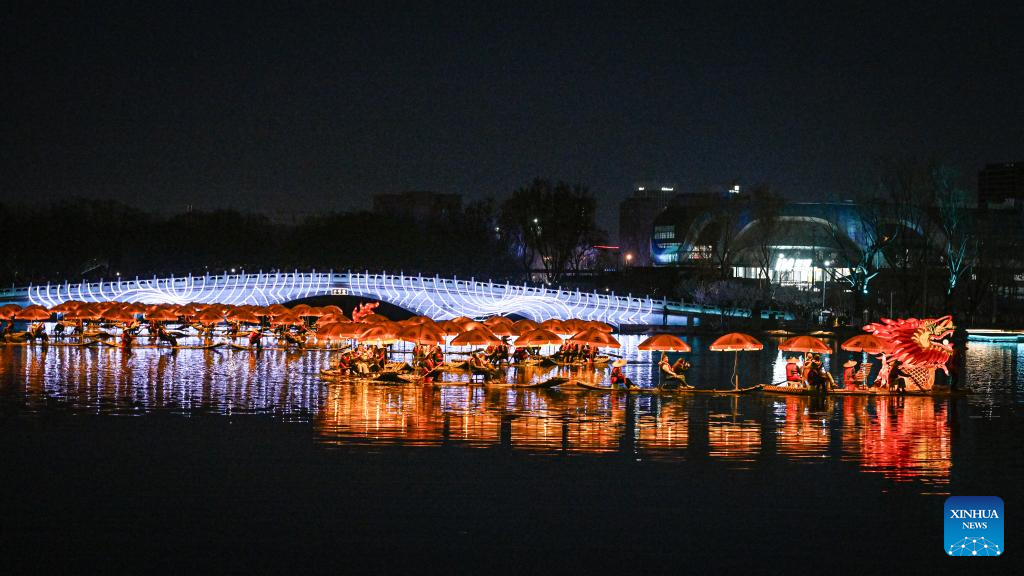 Folk show from S China's Yangshuo lights up night in Beijing