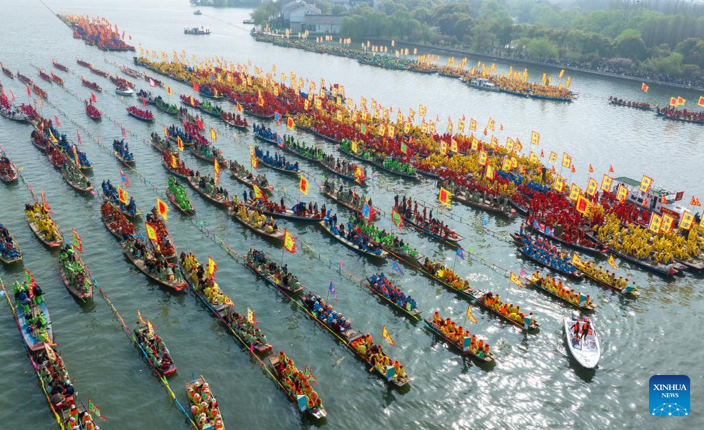 Qintong Boat Festival held in Taizhou City, China's Jiangsu