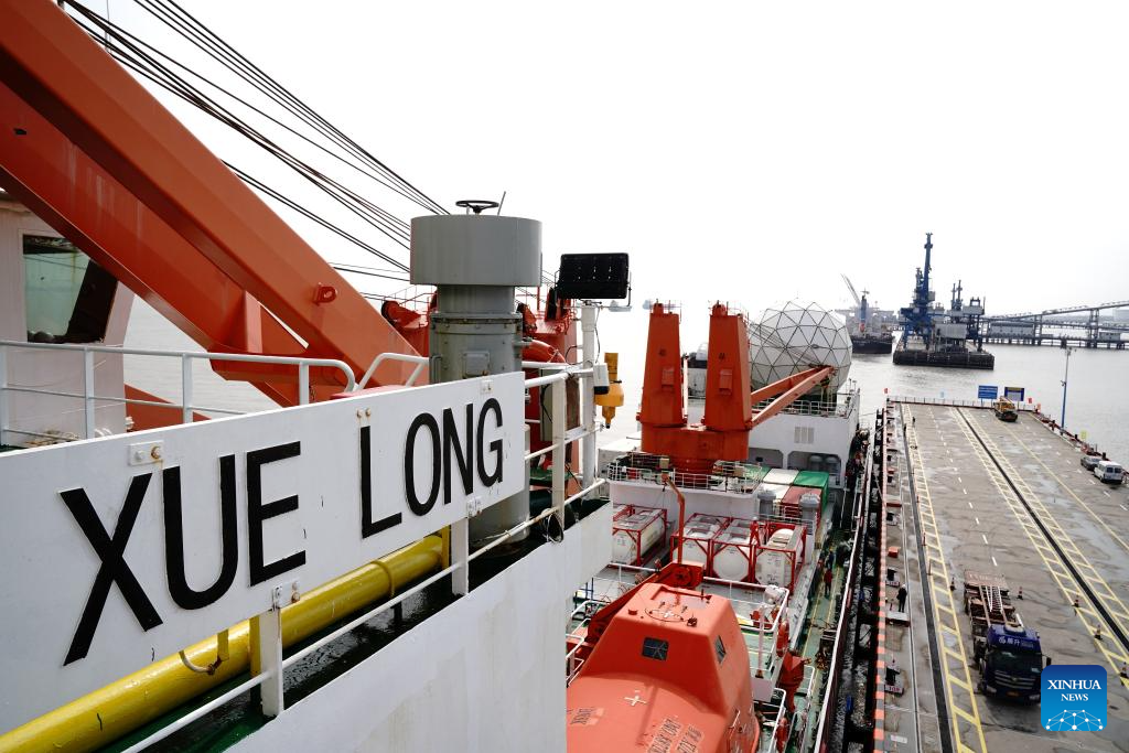 Chinese polar icebreaker returns home after fruitful Antarctic research outcomes