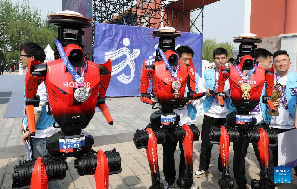 Humanoid robot surpasses human half-marathon world record in Beijing