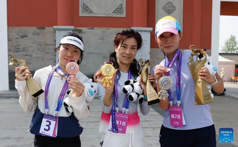 Humanoid robot surpasses human half-marathon world record in Beijing