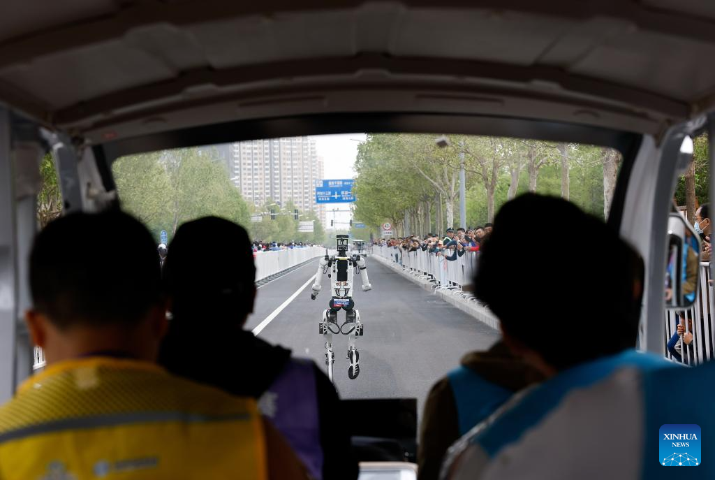 Humanoid robot surpasses human half-marathon world record in Beijing