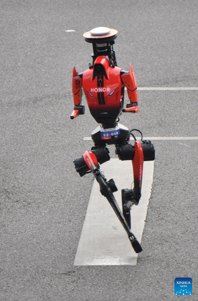 Humanoid robot surpasses human half-marathon world record in Beijing