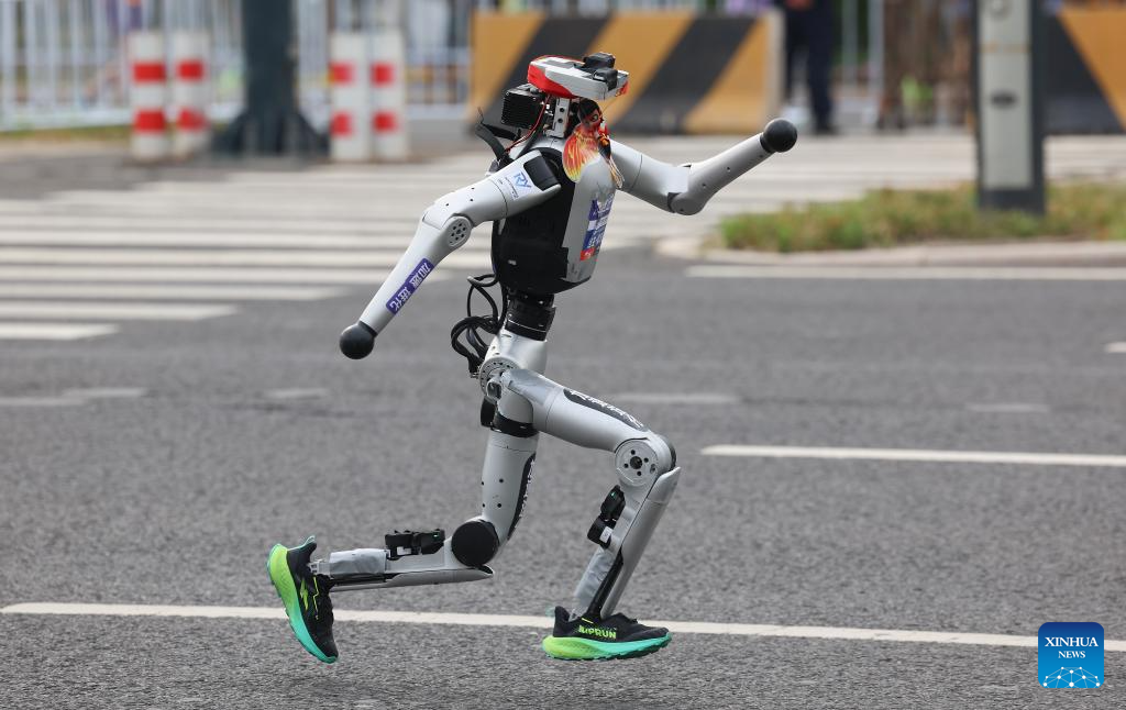 Humanoid robot surpasses human half-marathon world record in Beijing