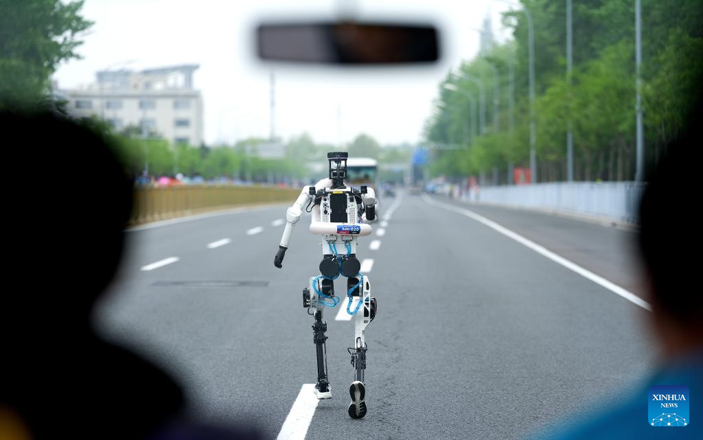 Humanoid robot surpasses human half-marathon world record in Beijing