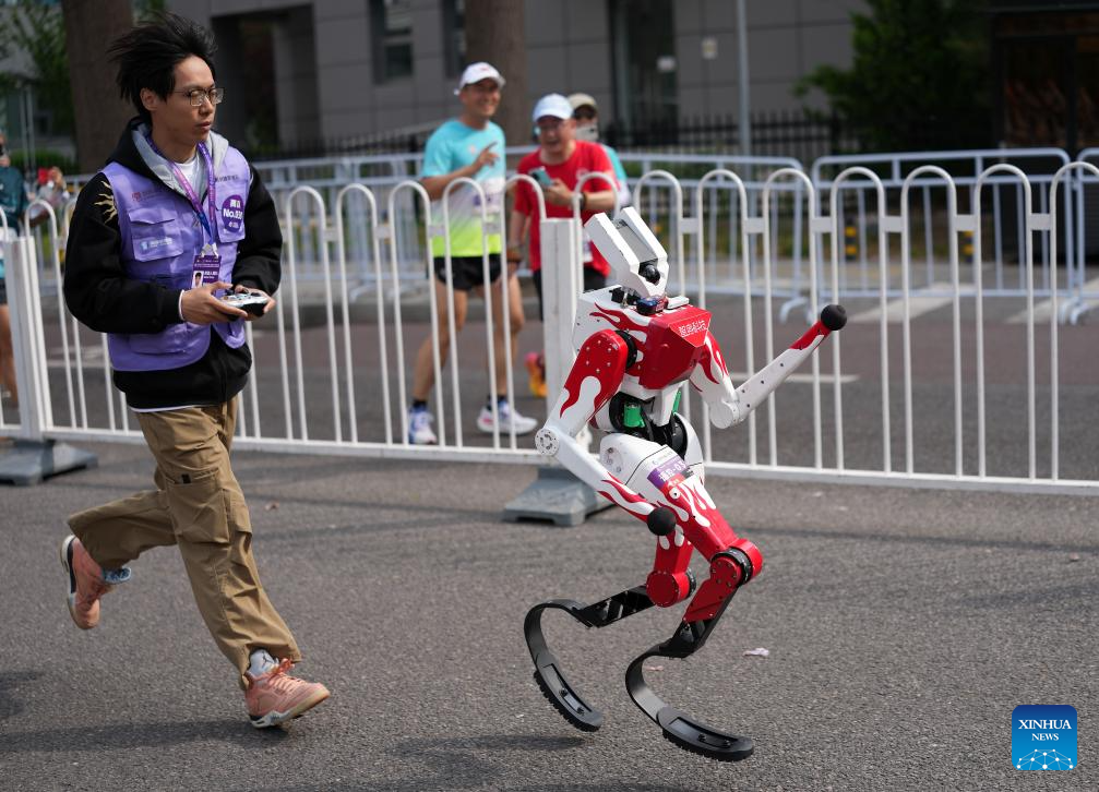 Humanoid robot surpasses human half-marathon world record in Beijing