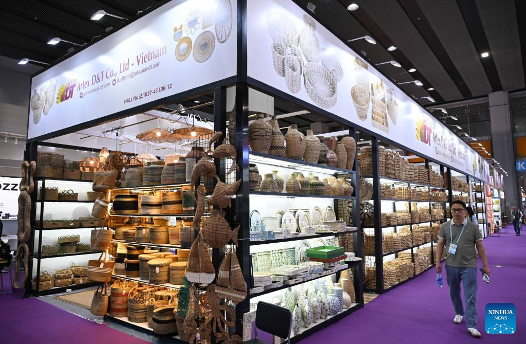 Second phase of 139th Canton Fair kicks off