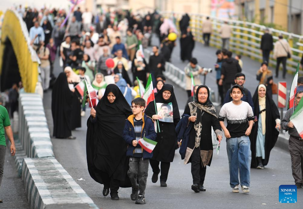 Iranians pledge allegiance to new Supreme Leader at mass rallies