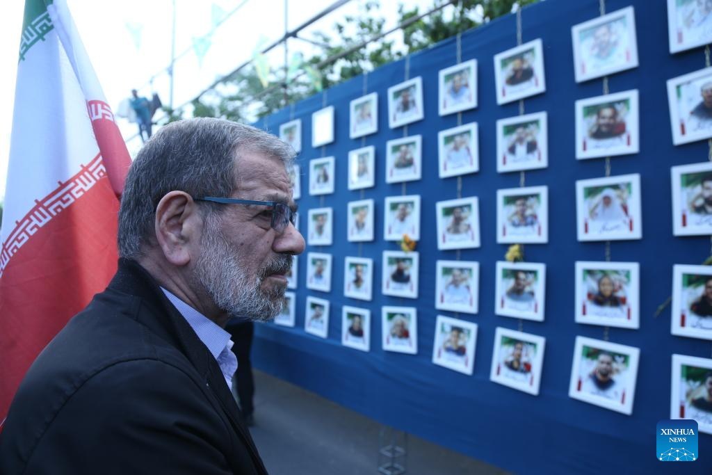 Iranians pledge allegiance to new Supreme Leader at mass rallies