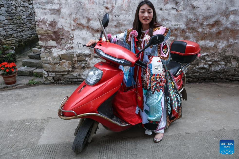 Villagers' lifelong passion helps preserve Dixi opera