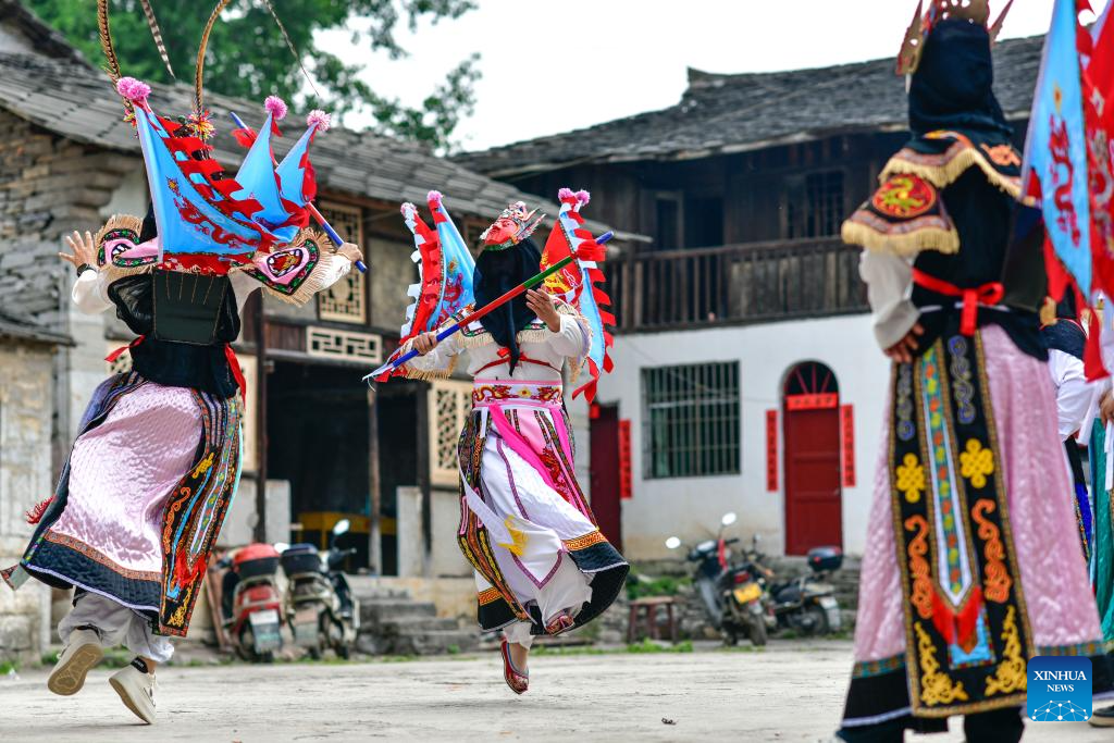 Villagers' lifelong passion helps preserve Dixi opera