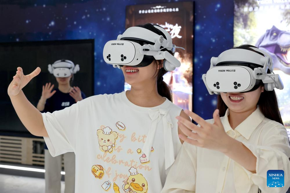Museums across China receive crowds of visitors ahead of International Museum Day